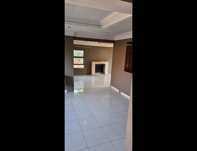 2 BEDROOM HOUSE FOR SALE IN MONDEOR